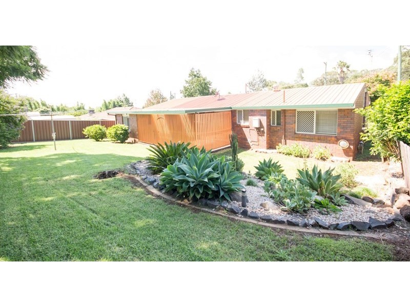 45 Wine Drive, Wilsonton Heights QLD 4350