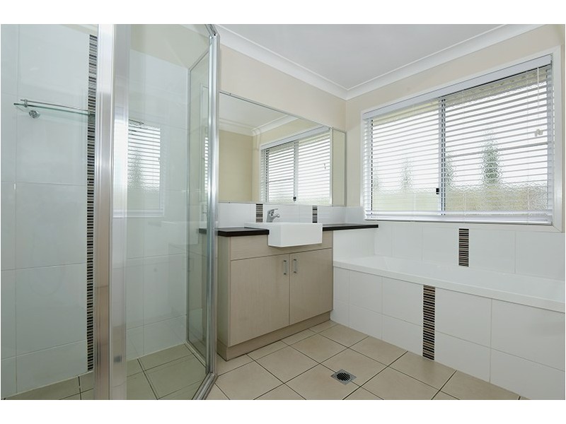 12 Pelling Court, Westbrook QLD 4350