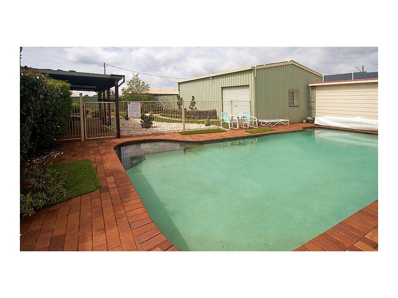 2 Matthews Street, Harristown QLD 4350