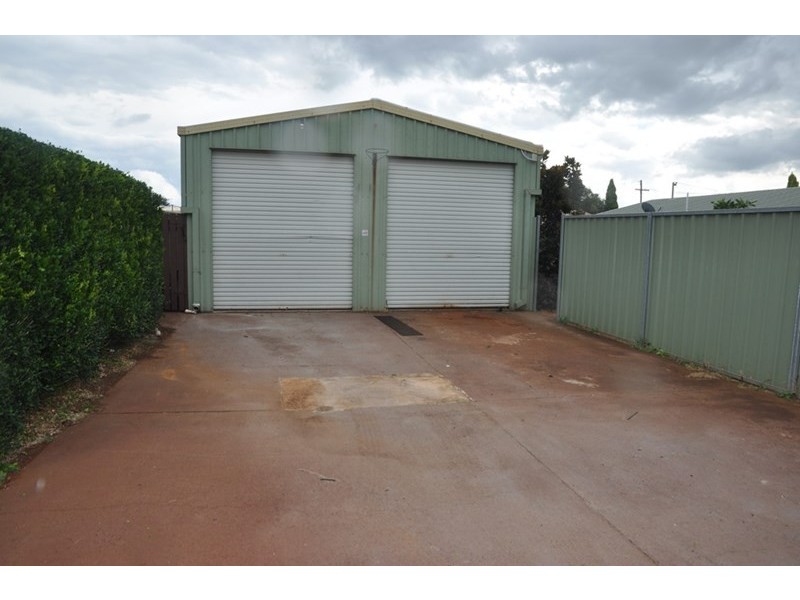 2 Matthews Street, Harristown QLD 4350