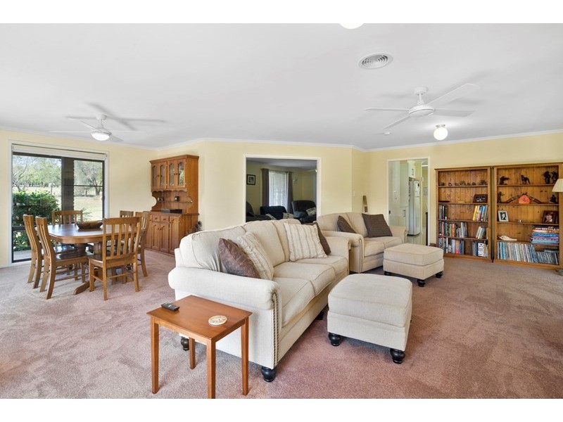 8 Gladswood Drive, Highfields QLD 4352