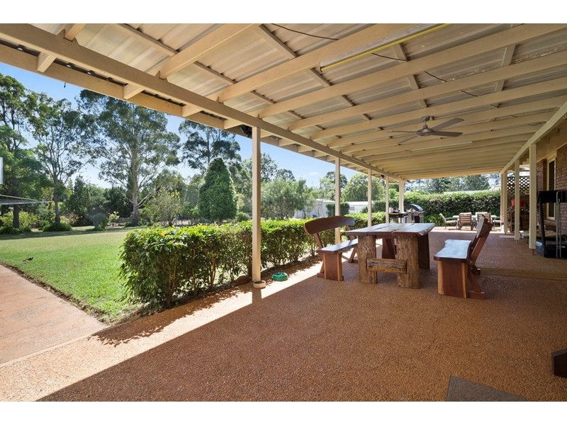 8 Gladswood Drive, Highfields QLD 4352