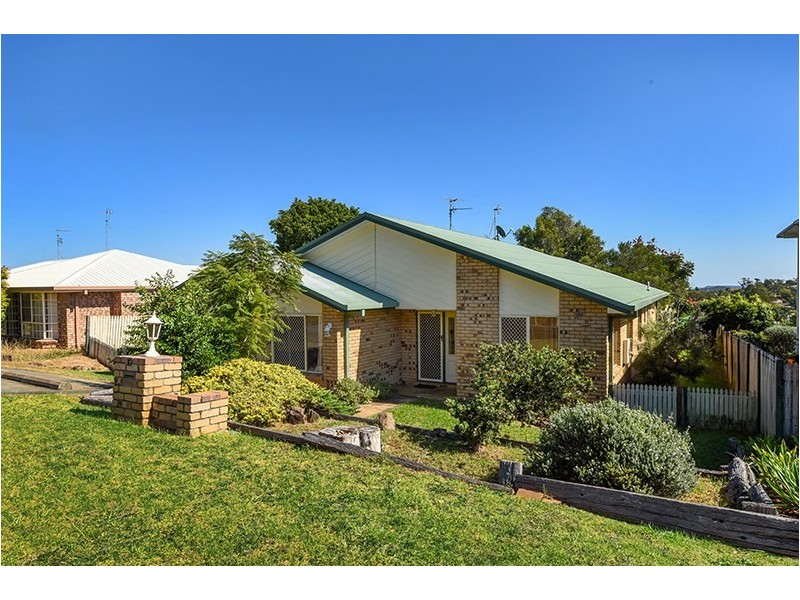17 Dalzell Crescent, Darling Heights QLD 4350
