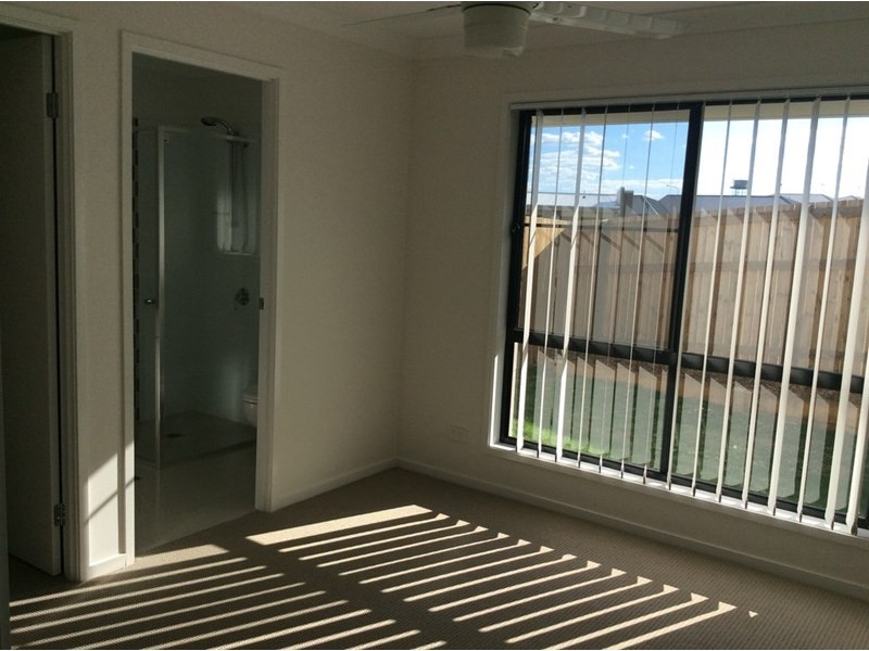 2/36 Tarcoola Street, Wyreema QLD 4352