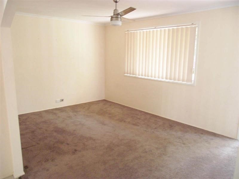4 Reithmuller Street, Kearneys Spring QLD 4350