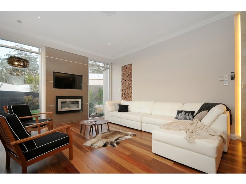 16 Thorley Court, Middle Ridge QLD 4350