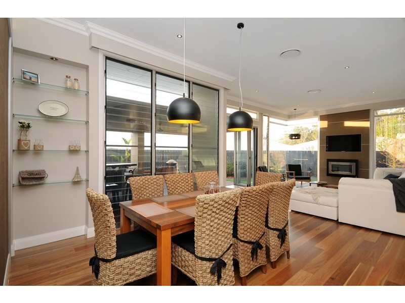 16 Thorley Court, Middle Ridge QLD 4350