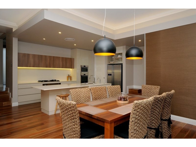 16 Thorley Court, Middle Ridge QLD 4350