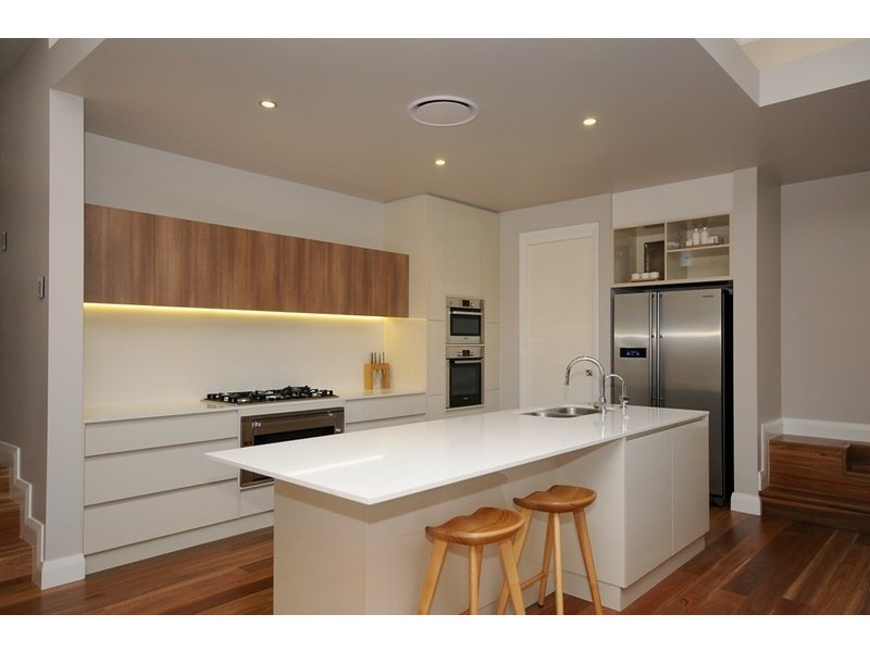 16 Thorley Court, Middle Ridge QLD 4350