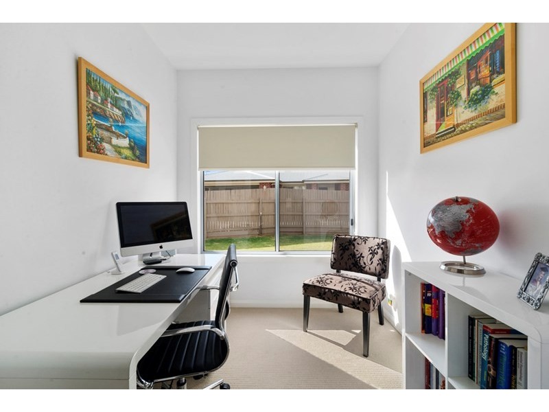 66 Wood Drive, Middle Ridge QLD 4350