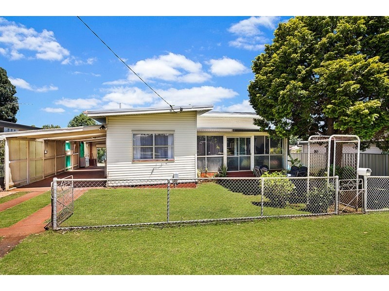 36 Parsons Street, Rangeville QLD 4350