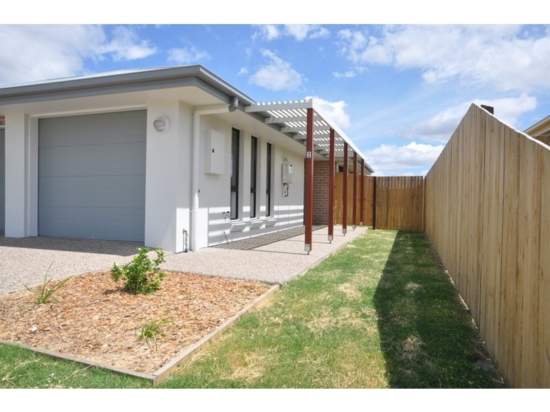 2/1 Arwon Street, Wyreema QLD 4352