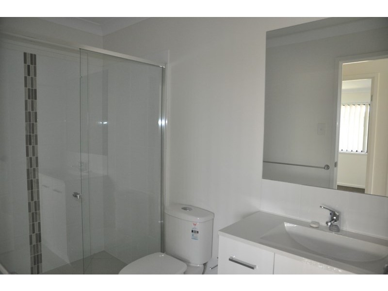 2/1 Arwon Street, Wyreema QLD 4352