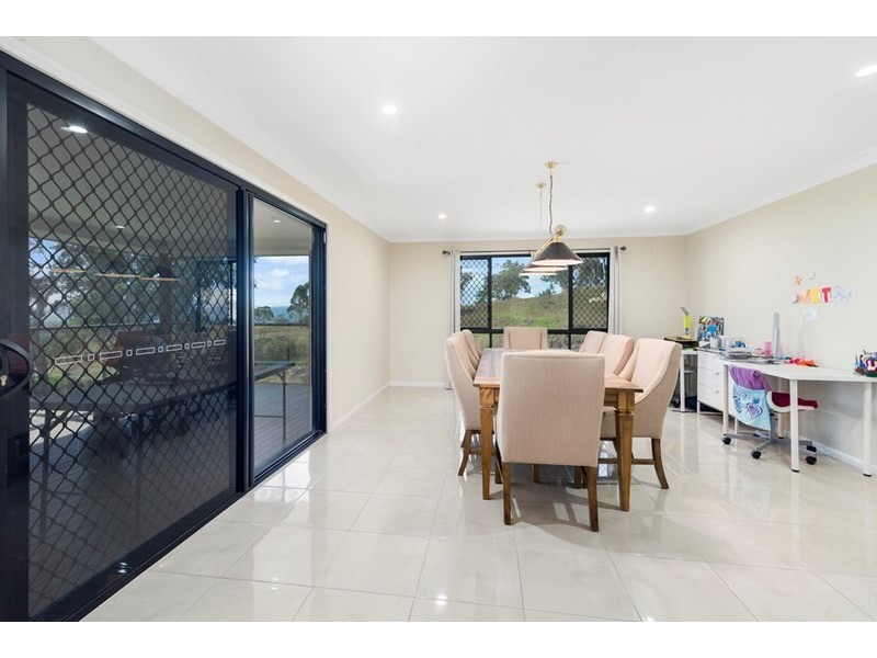 21 Piccadilly Court, Mount Lofty QLD 4350
