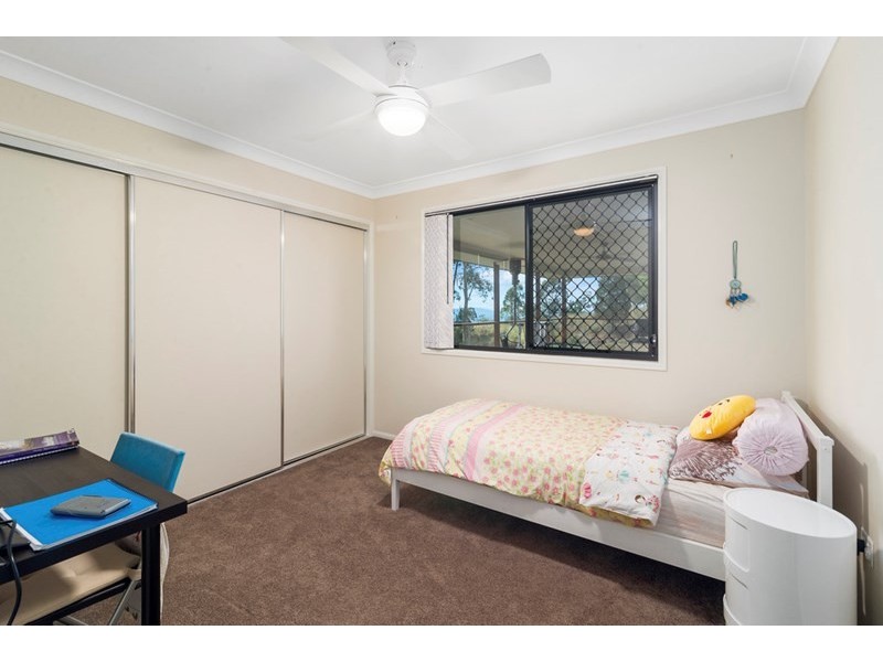21 Piccadilly Court, Mount Lofty QLD 4350