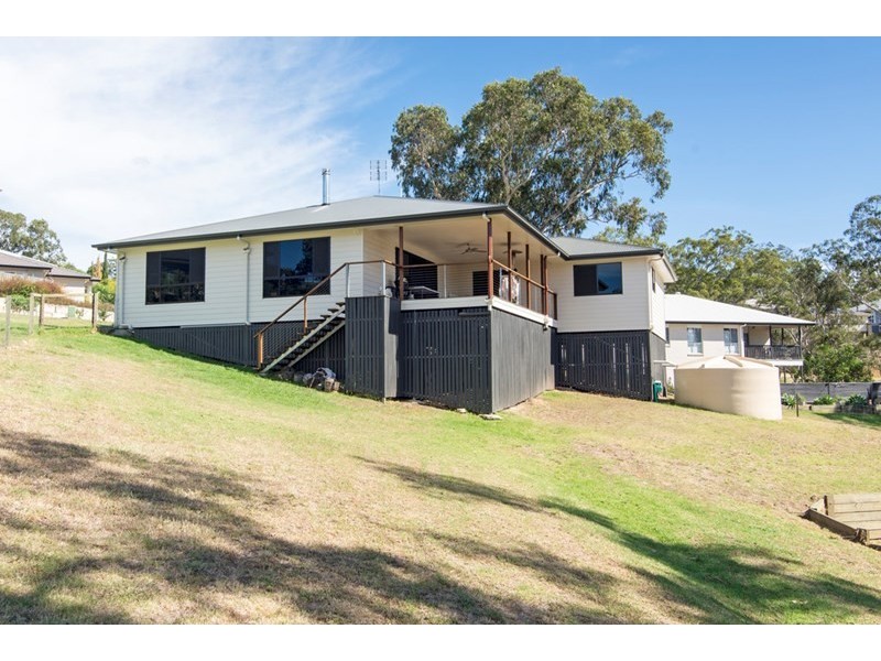 21 Piccadilly Court, Mount Lofty QLD 4350