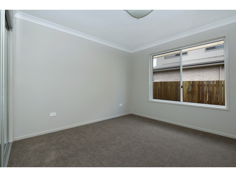 4 Entabeni Drive, Kearneys Spring QLD 4350