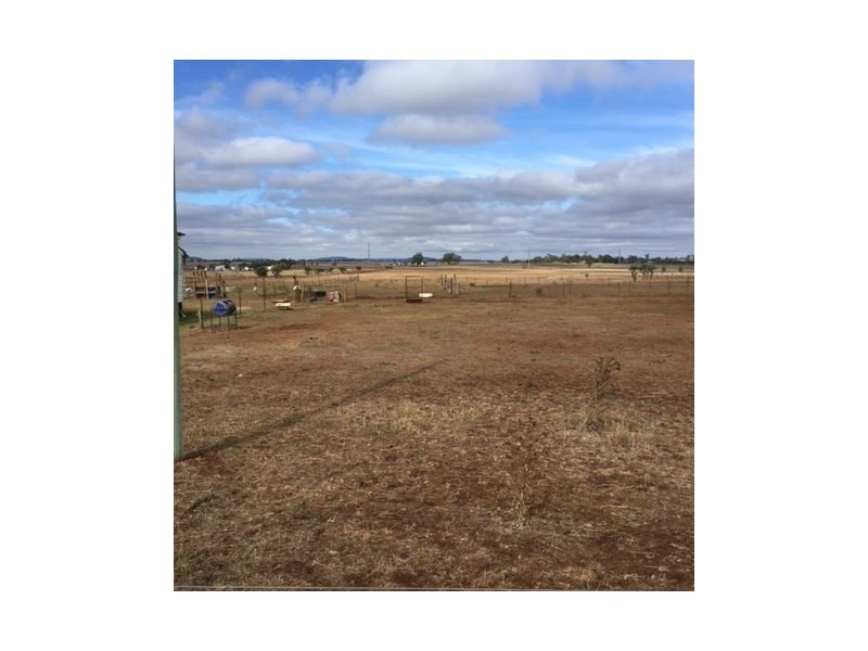 99 Bunkers School Road, Westbrook QLD 4350