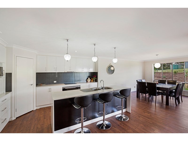 4 Sherlock Close, Preston QLD 4352