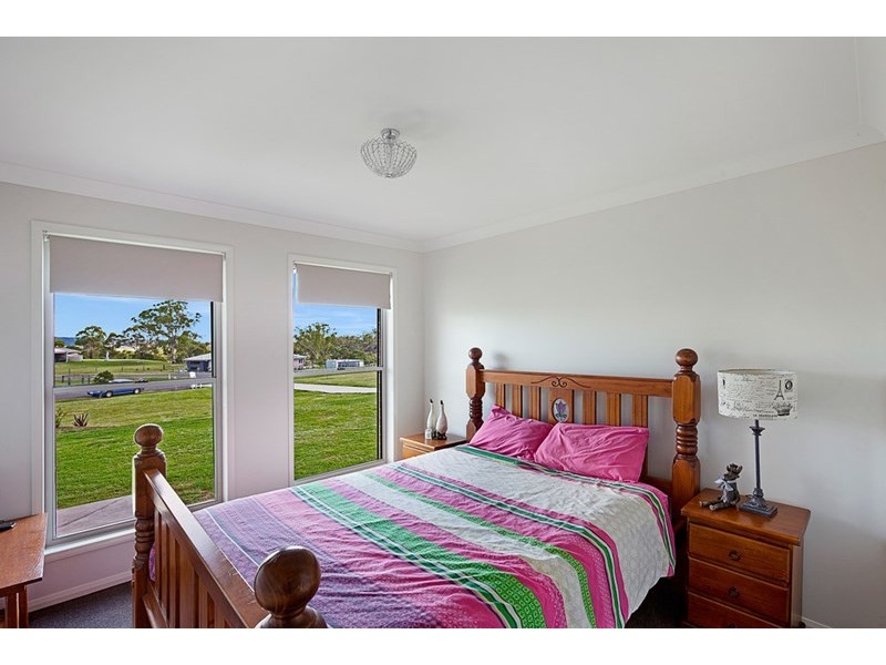 4 Sherlock Close, Preston QLD 4352