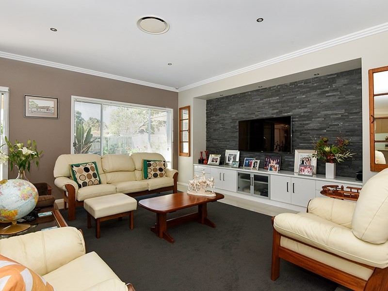 33 Nioka Drive, Highfields QLD 4352