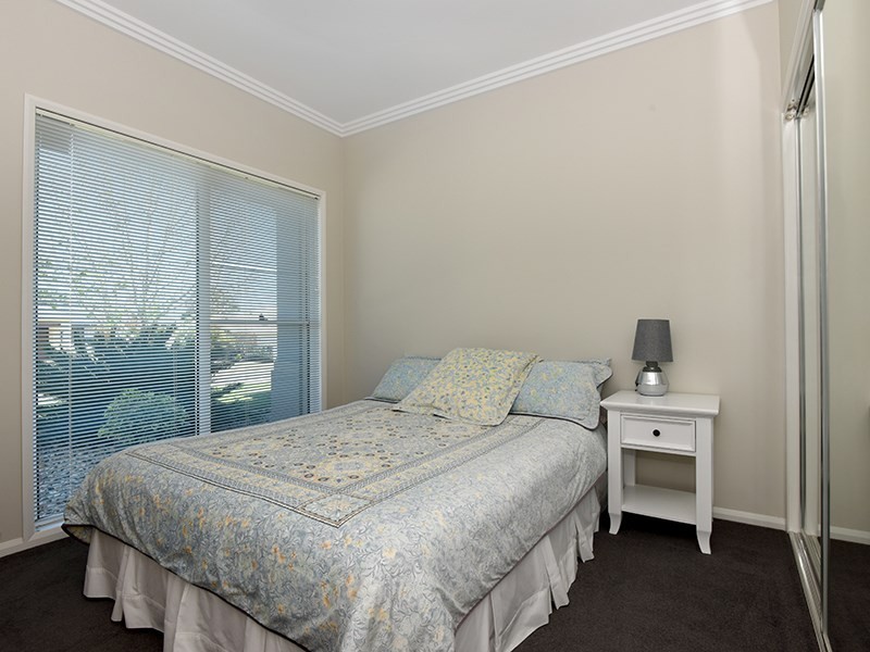 33 Nioka Drive, Highfields QLD 4352