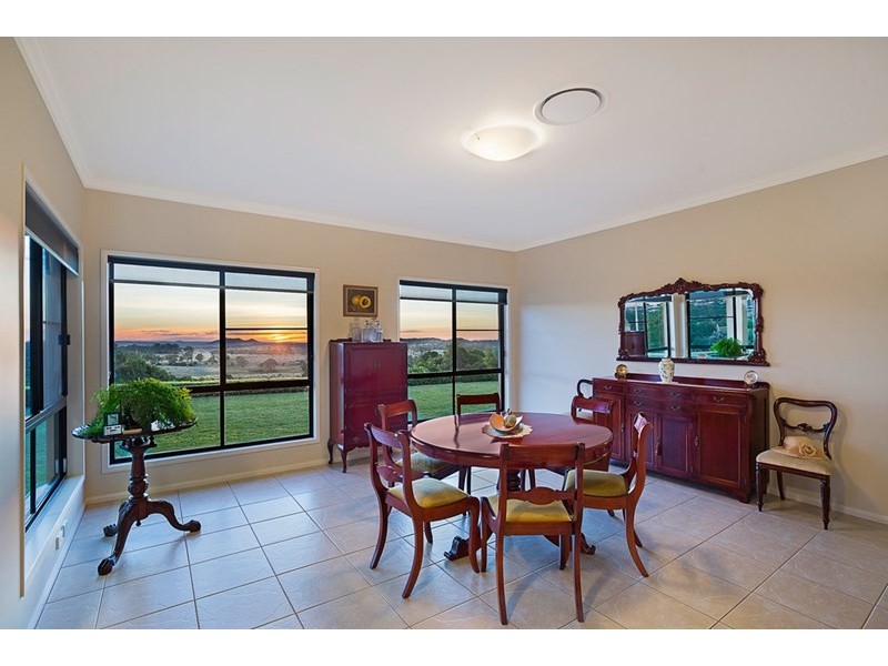 1 Stella Road, Highfields QLD 4352