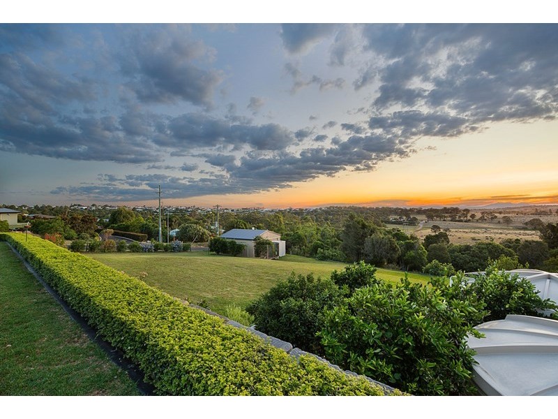1 Stella Road, Highfields QLD 4352