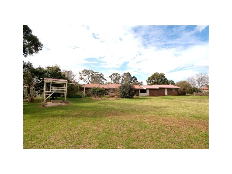 3 Castille Court, Highfields QLD 4352