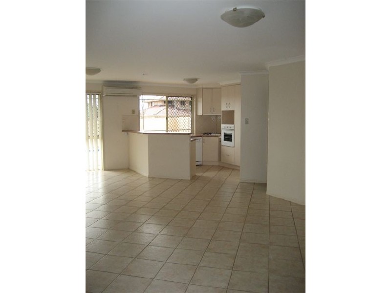 1 Beverley Close, Middle Ridge QLD 4350