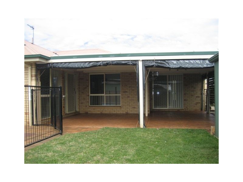 1 Beverley Close, Middle Ridge QLD 4350