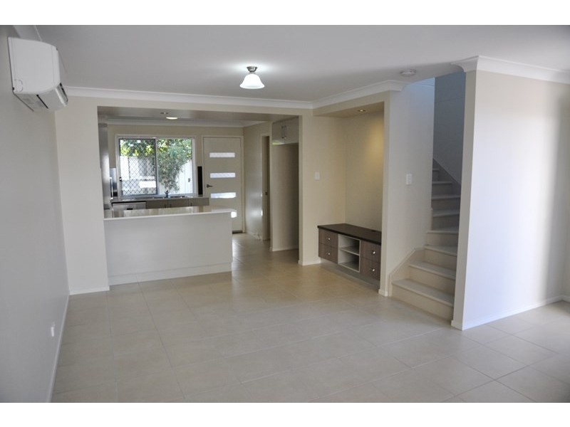 4/373 Greenwattle Street, Wilsonton QLD 4350