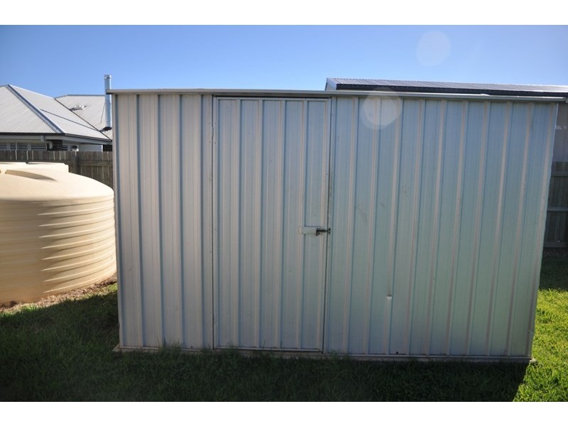 10 Quail Court, Highfields QLD 4352