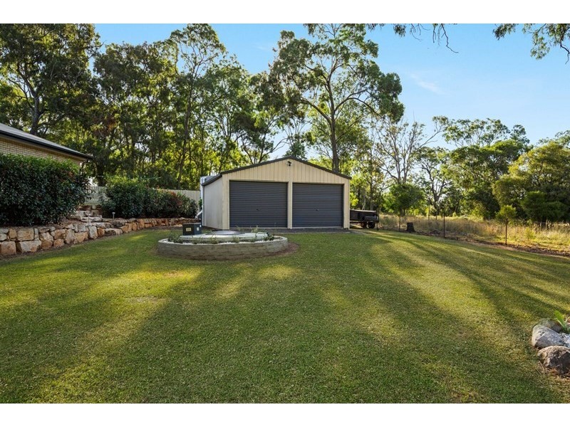 25 Highland Park Road, Meringandan West QLD 4352