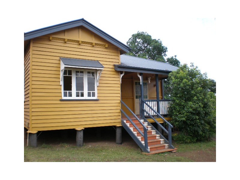 151 North Street, Rockville QLD 4350