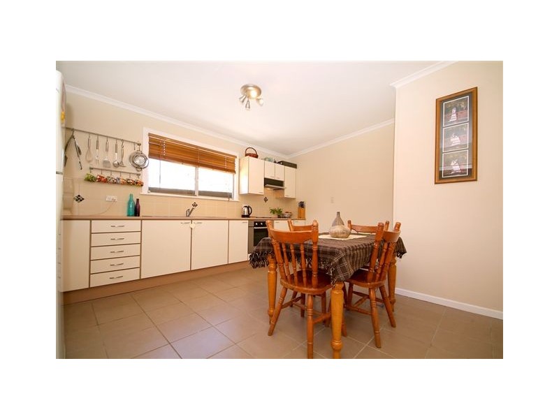 18 Dalgleish Street, South Toowoomba QLD 4350