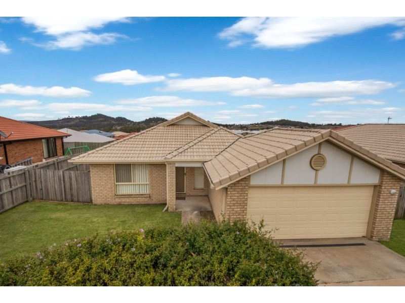 7 Cuttaburra Crescent, Glenvale QLD 4350