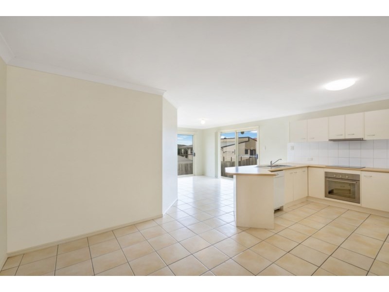 7 Cuttaburra Crescent, Glenvale QLD 4350