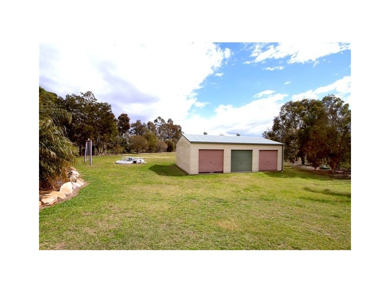 15 Cotswold Hills Drive, Cotswold Hills QLD 4350