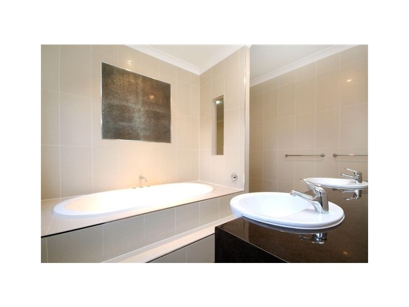 9 Fallon Drive, Middle Ridge QLD 4350