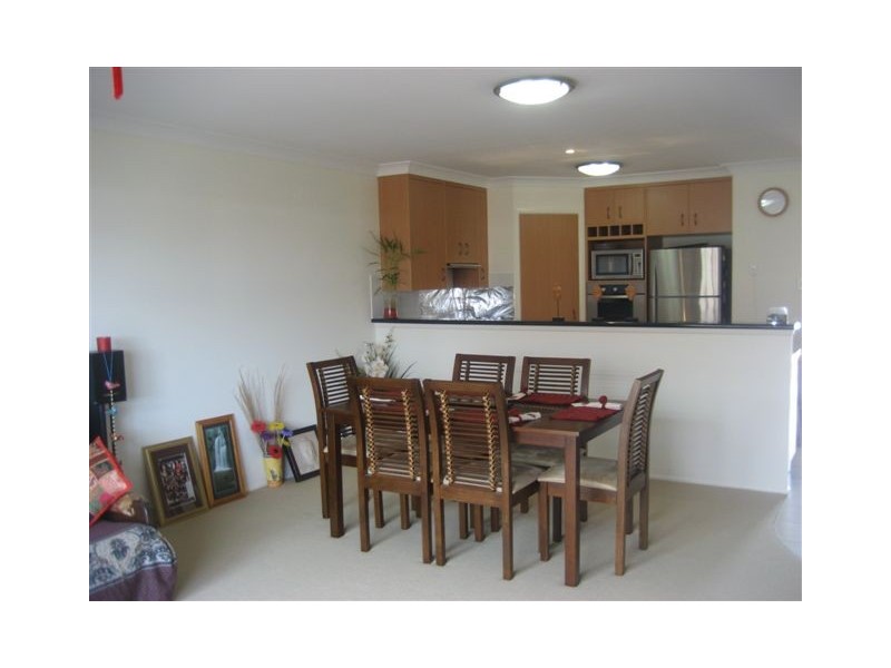 2/22 Sambar Court, Kearneys Spring QLD 4350