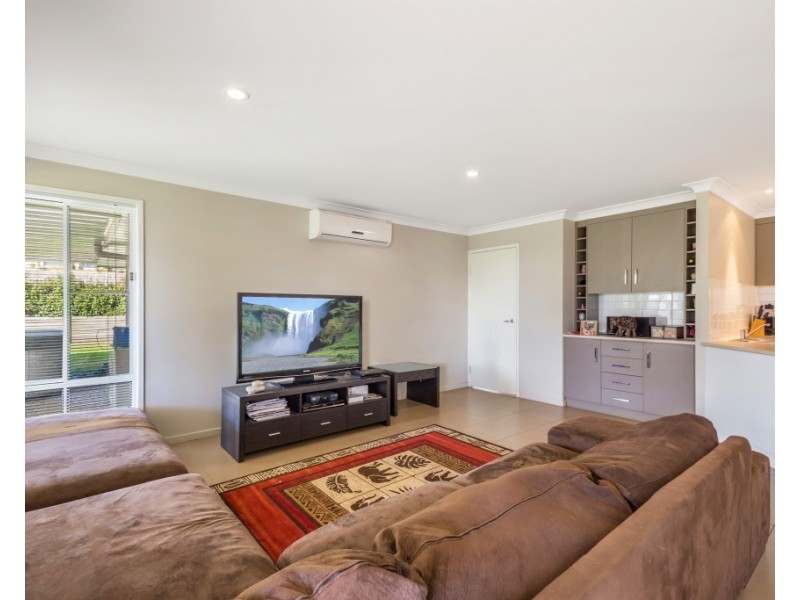 17 Pelling Court, Westbrook QLD 4350