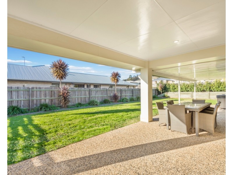 17 Pelling Court, Westbrook QLD 4350