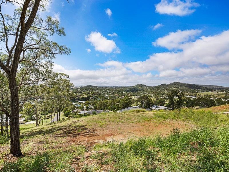 23 Fawn Grove Drive, Glenvale QLD 4350