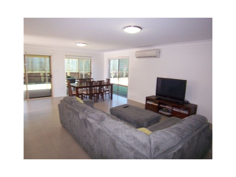 14 Barambah Street, Glenvale QLD 4350