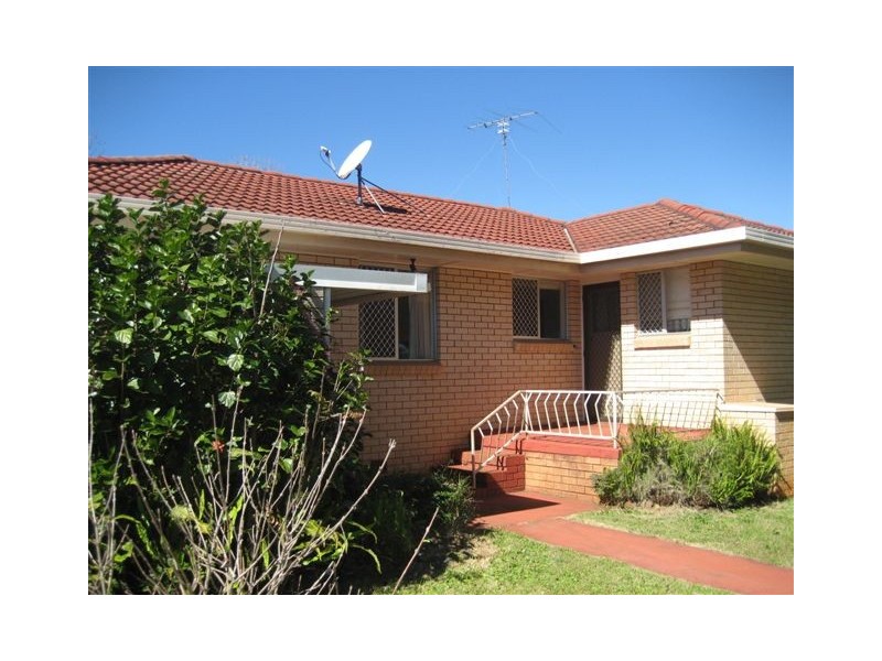 31 Loveday Street, Rangeville QLD 4350