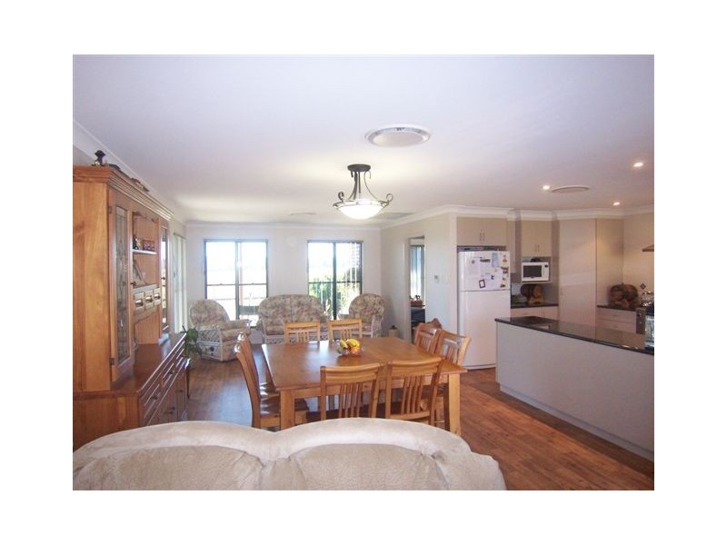 2 Edwin Street, Westbrook QLD 4350