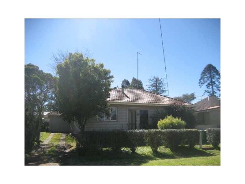 7 Rhyde Street, Mount Lofty QLD 4350