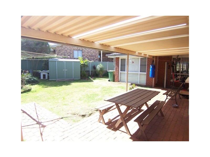 1 Kurrajong Street, Newtown QLD 4350