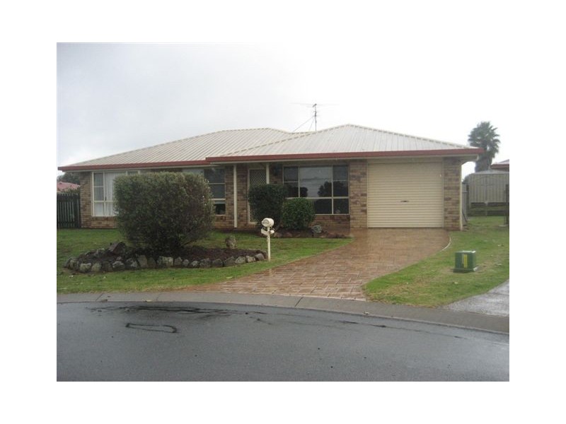 5 Oaklands Drive, Glenvale QLD 4350